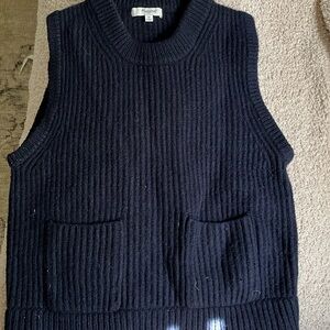 Madewell Navy sweater vest, size medium